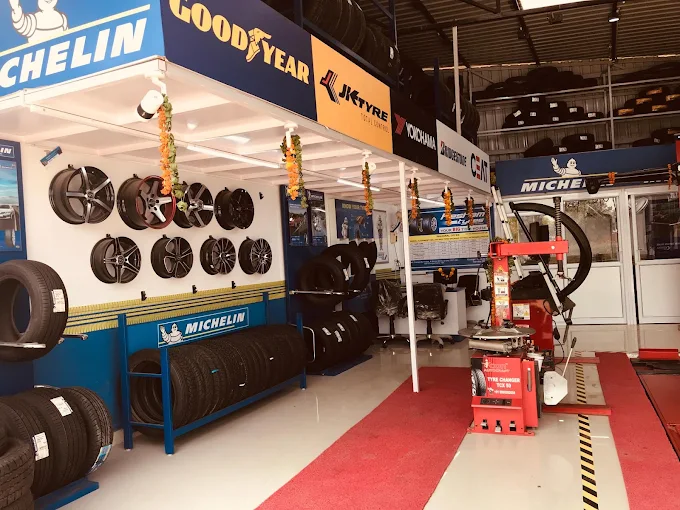 tow wheeler Tyre Dealership in Noida