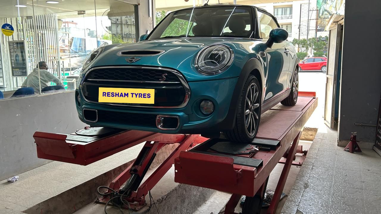 tow wheeler Tyre Dealership in Noida